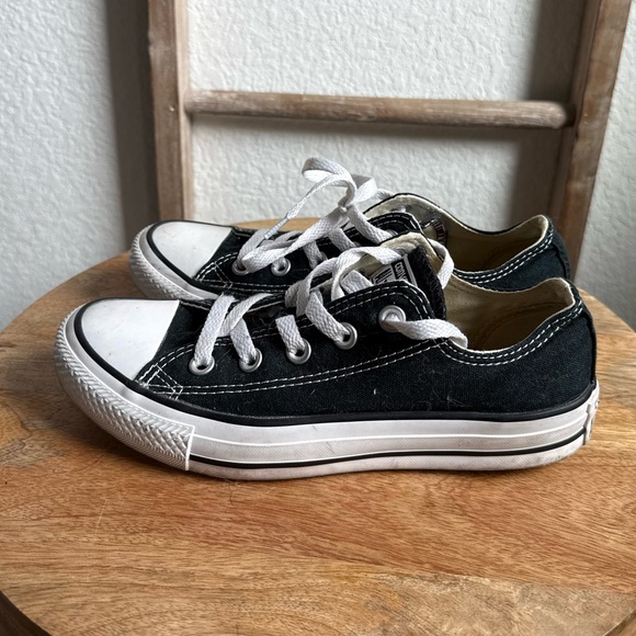 Converse Classic Black and White Low-Tops - Picture 5 of 8